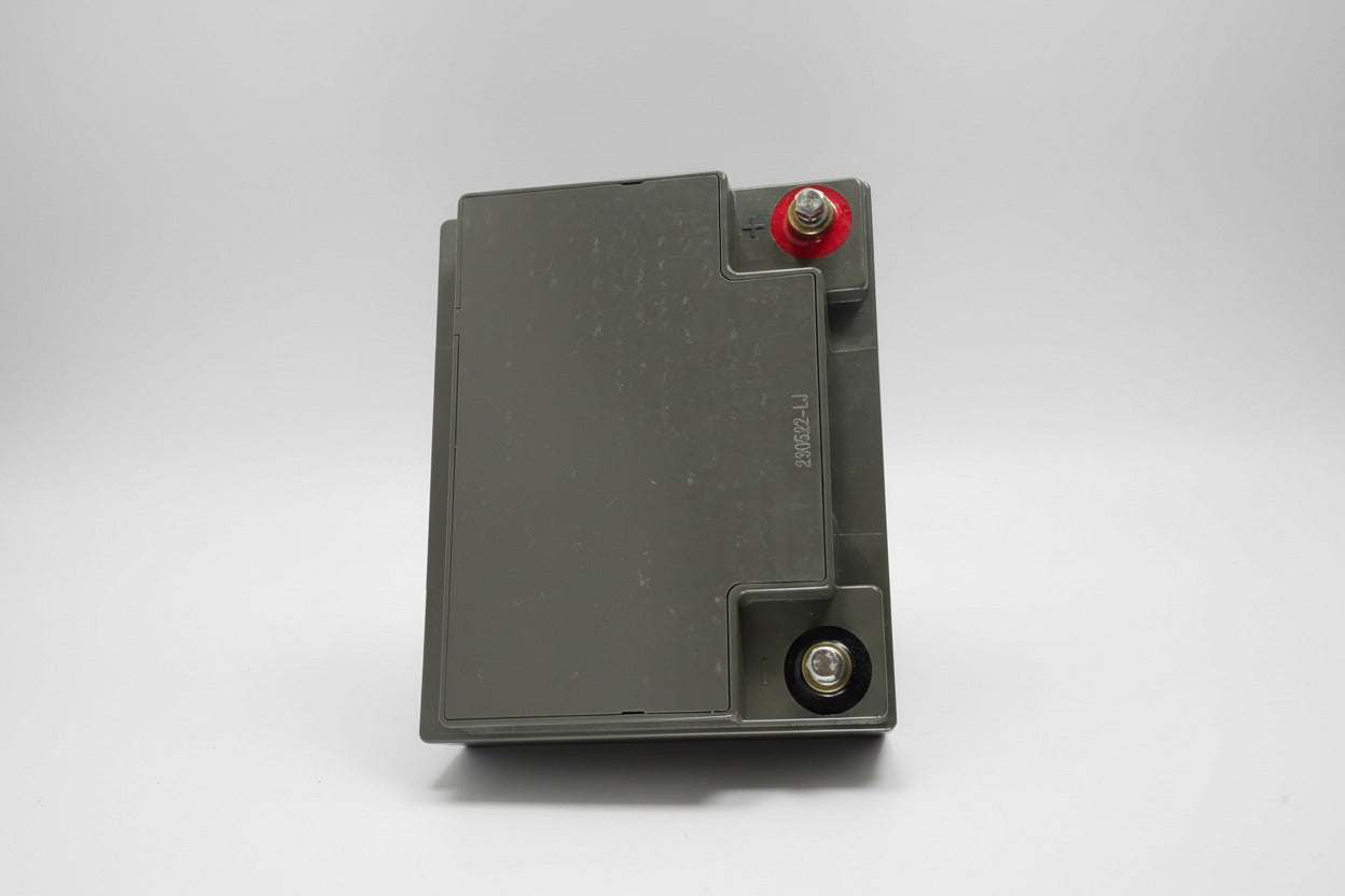 batterie-akku-stromspeicher-12v-45ah-draufsicht