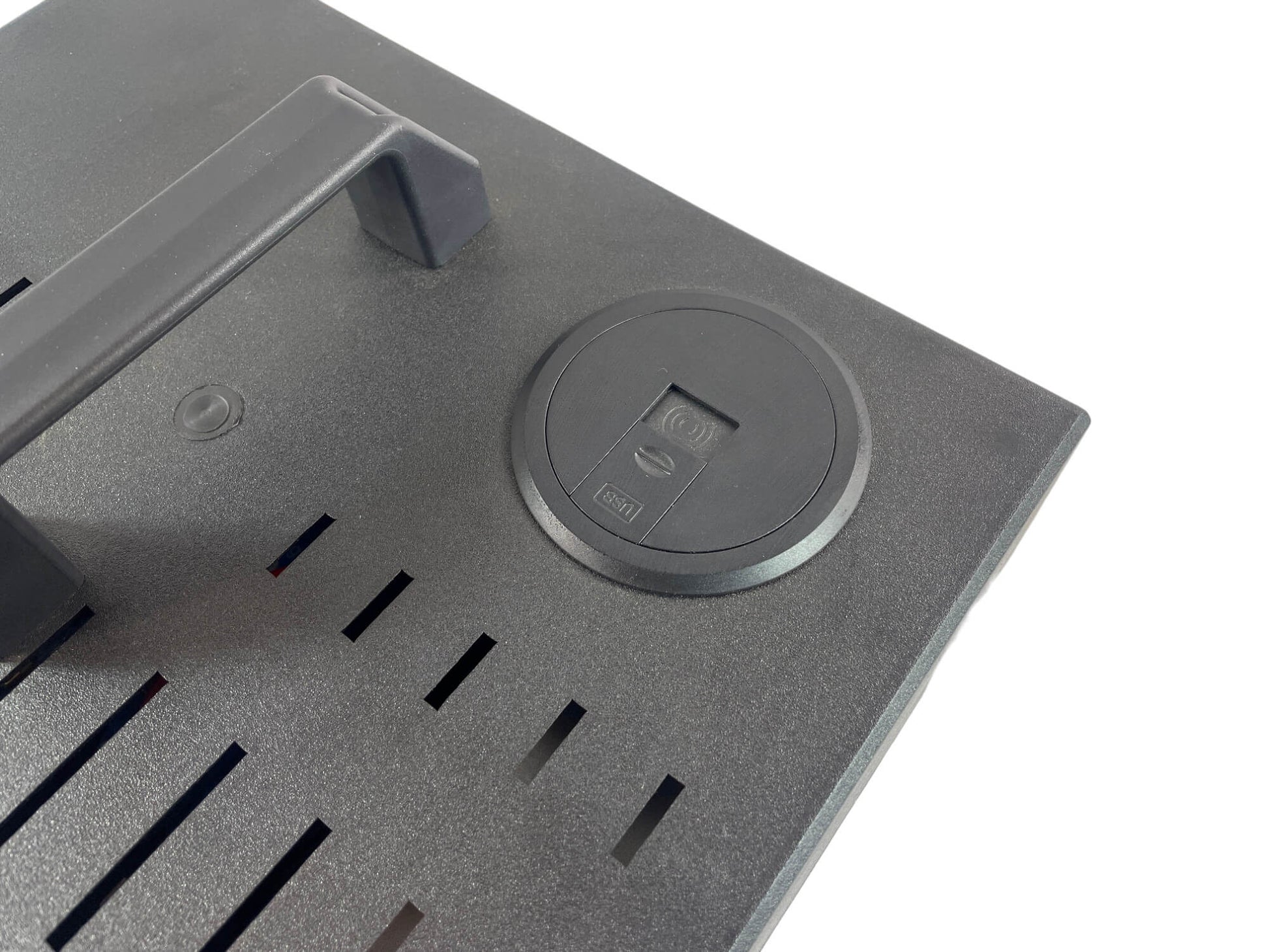 energybox-640wh-von-oben-usb-schnittstelle-kabelloses-laden